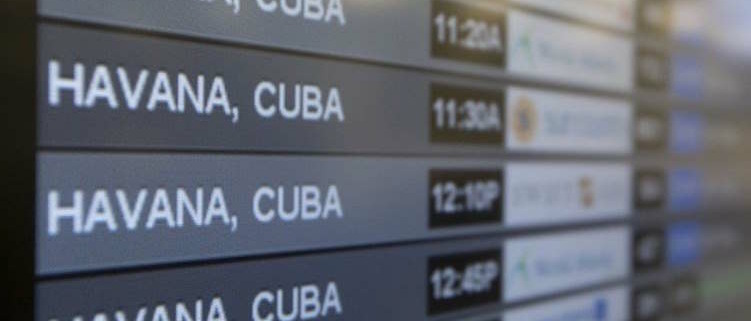 Cinco productos que siempre llevas en la maleta si vas a Cuba
