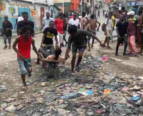 Cubanos varados en Haití siguen sin poder regresar a casa