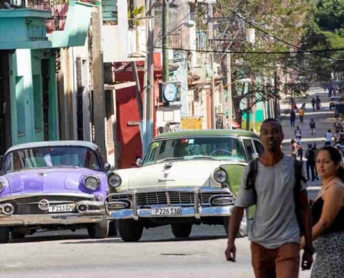 Dollar and Euro continue to rise in the Cuban informal market