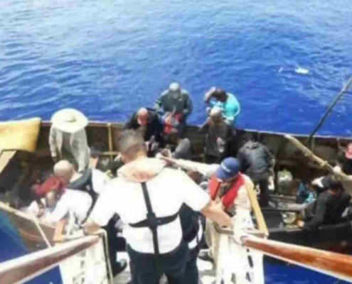 A Carnival cruise ship deviates from its route to rescue 27 Cuban rafters