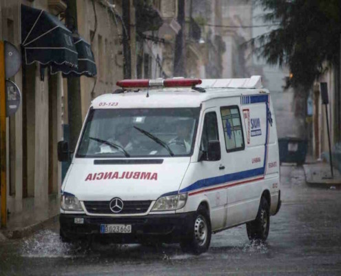 Mercedes-Benz y Cuba firman acuerdo para la gestión de ambulancias