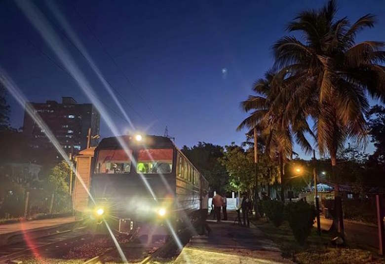 El Tren Pinar del Río - La Habana prepara restablecimiento del servicio